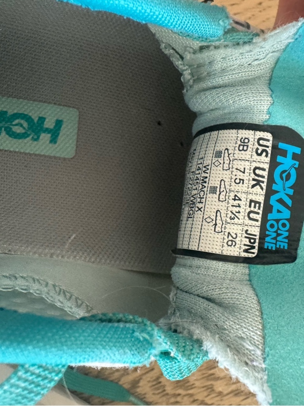 HOKA Women's Mach X Carbon Plated Shoe Size 9 B - Picture 6 of 6